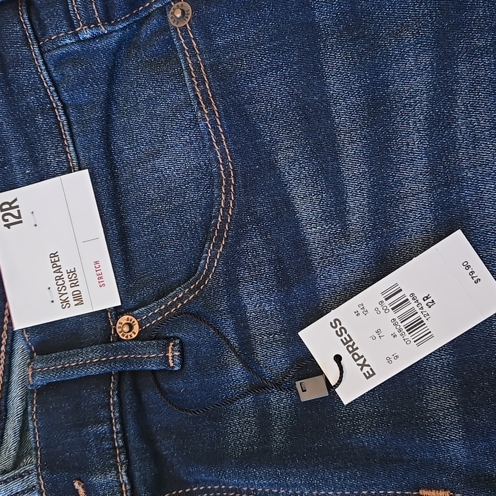 Skyscraper Mid Rise Jeans - Picture 2 of 3